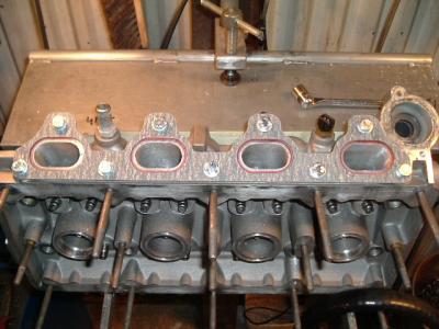 Volvo 16v topplock till röda motorn Volvo 16v topplock till röda motorn